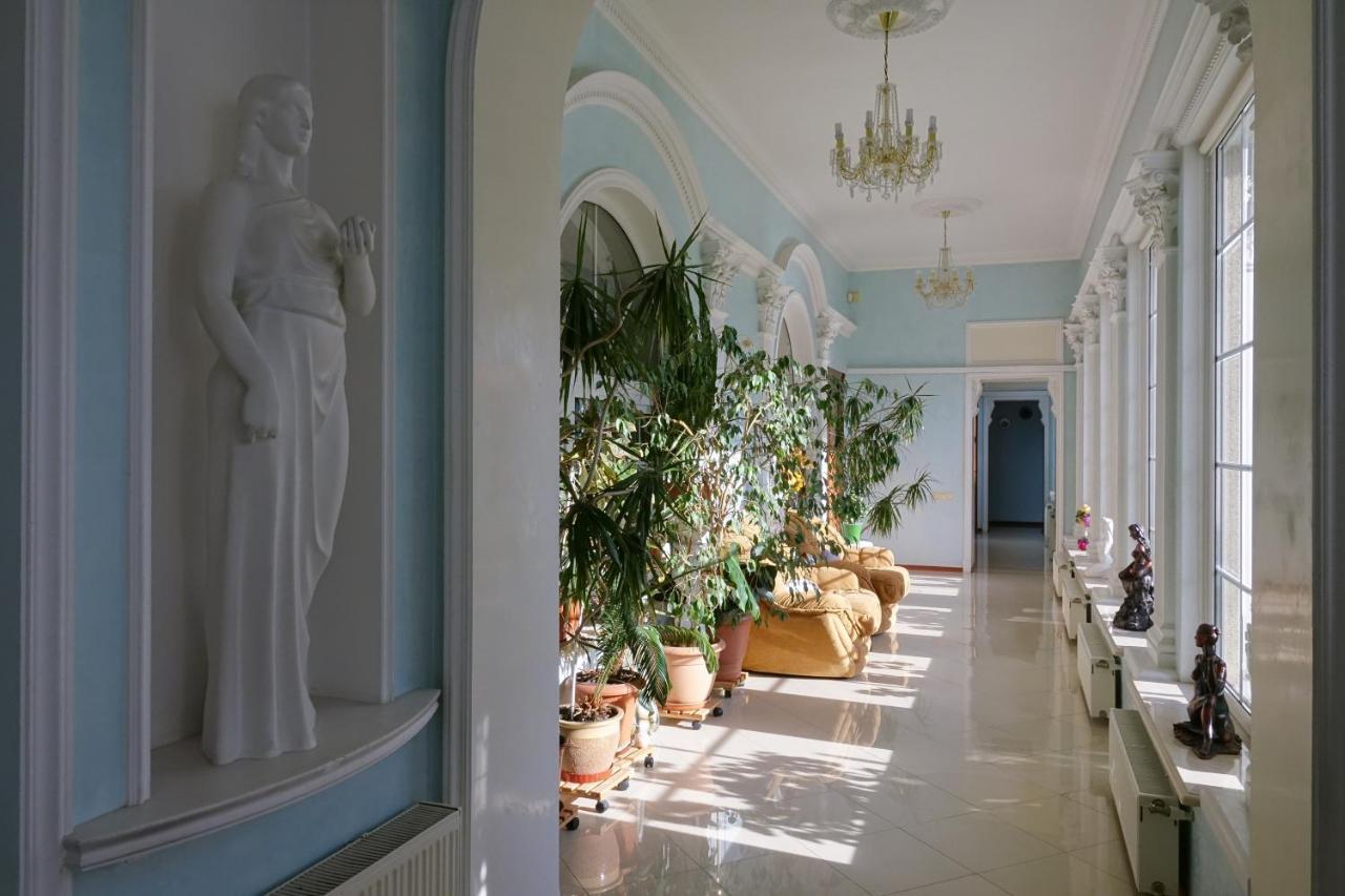 White House Apartments オデッサ エクステリア 写真