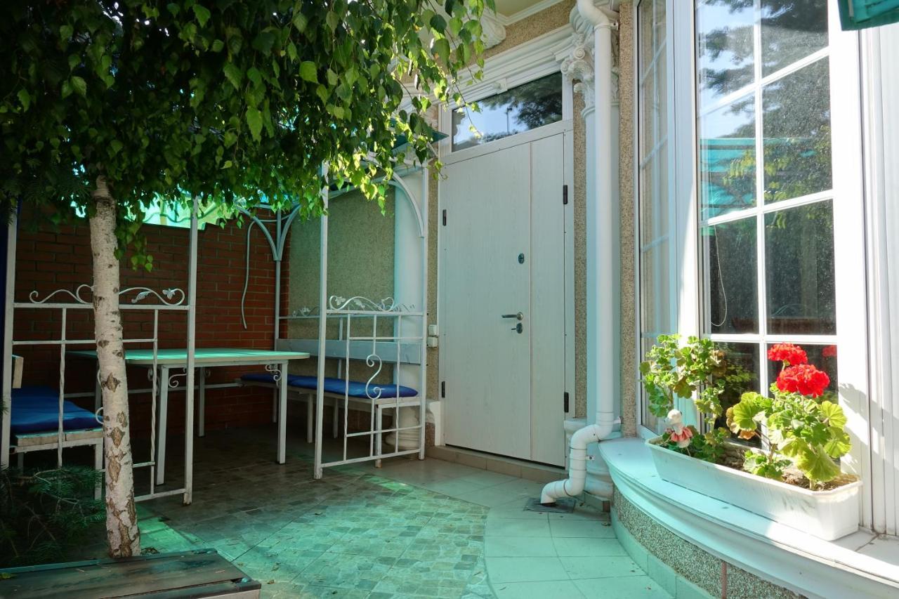 White House Apartments オデッサ エクステリア 写真