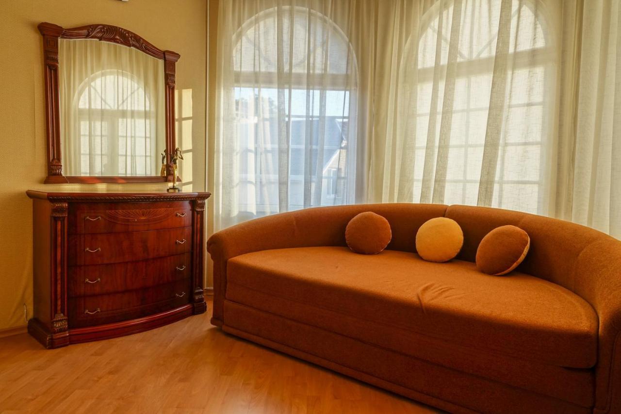 White House Apartments オデッサ エクステリア 写真