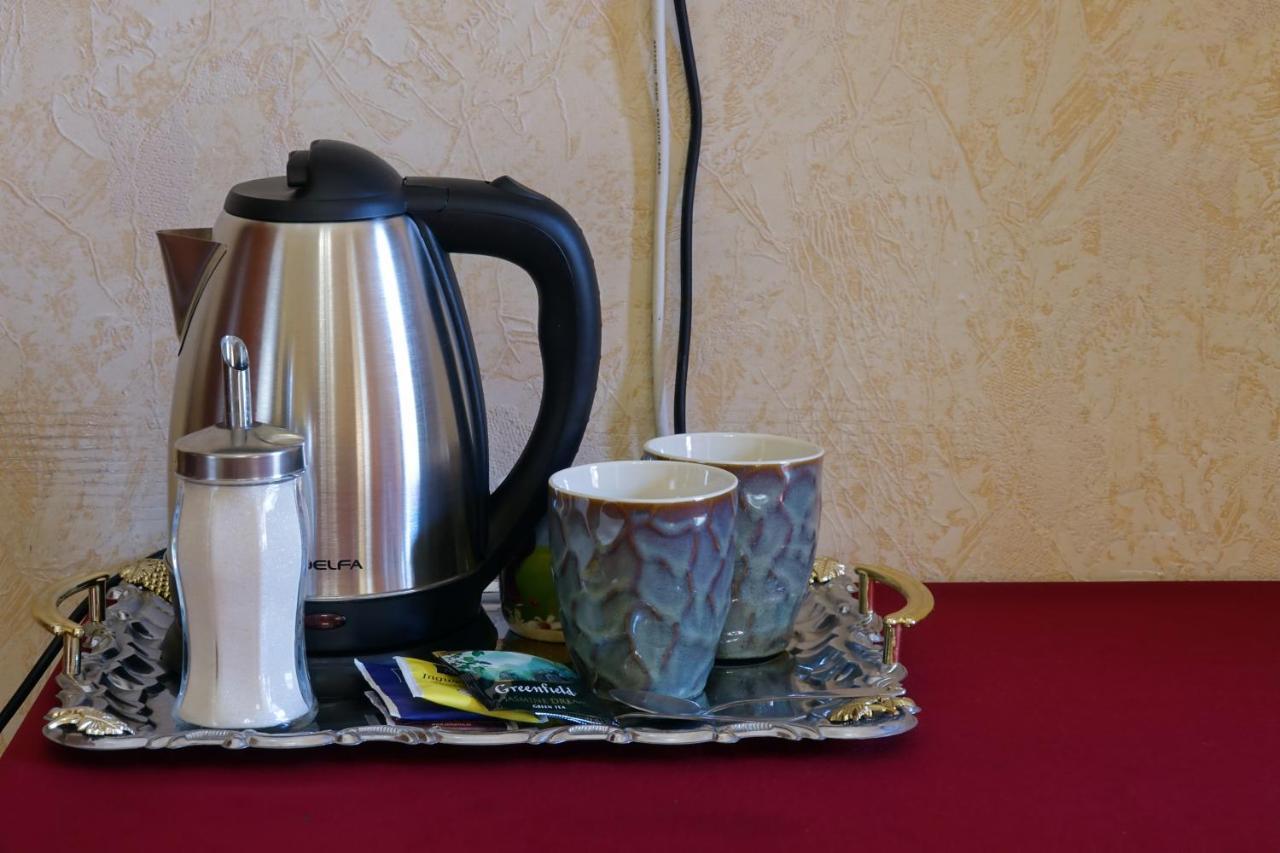 White House Apartments オデッサ エクステリア 写真